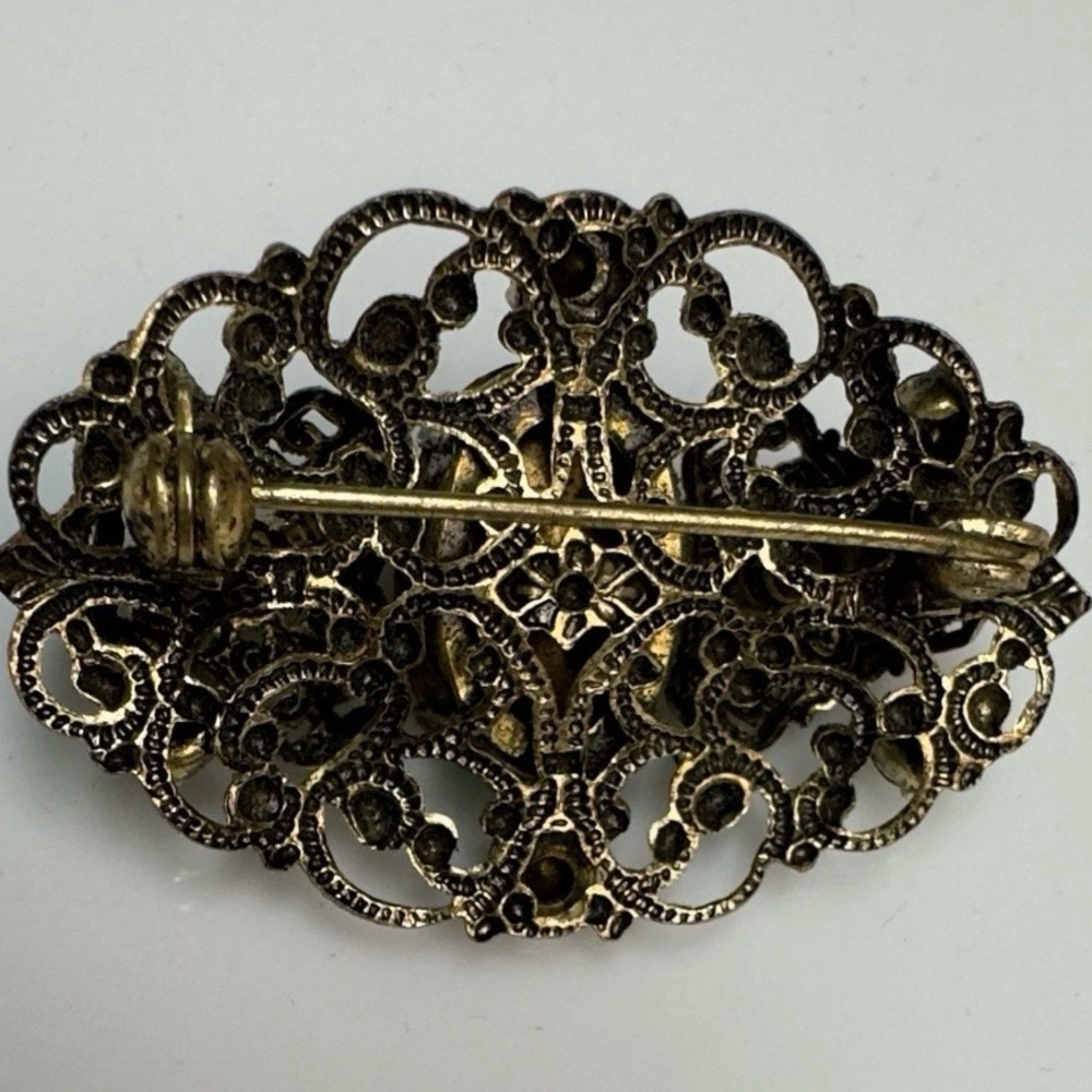 Vintage Filigree Brooch, 9 Green Art Stones,  1940-60's - Picture 3 of 3